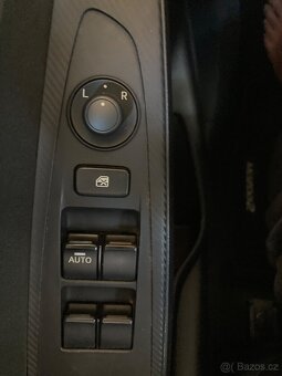 Mazda 2 - 15