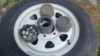 Originální kola Nissan 6x139,7; 16Jx6J s pneu  Kumho - 15