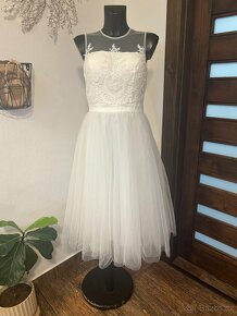 nové svatební šaty, různé druhy - 15