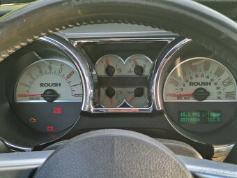 Ford mustang gt 2009 4.6 V8 manuál - 15