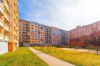 Prodej částečně rekonstruovaného, prostorného OV bytu 3+1, 6 - 15
