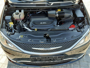 Chrysler Pacifica 3,6L V6 8míst, kůže, Facelift, servis - 15