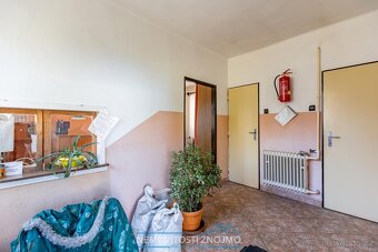 Prodej komerčního objektu v průmyslové zóně, v obci Šumná u  - 15