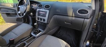 Ford Focus kombi 1.6i LPG STK 11/2026, r.v.2007,hezký stav - 15