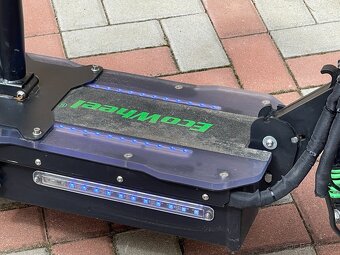 Elektro koloběžka 2WD EcoWheel K100 3200W 30Ah - 15