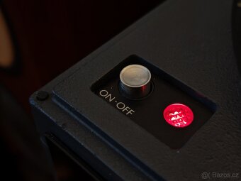 Gramofon TESLA MC400 - 15