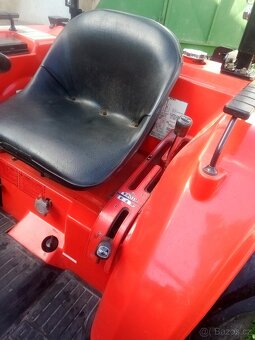 Japonský traktor , malotraktor , Hinomoto N209 - 15