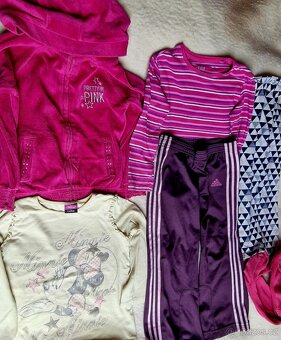 ZNAČKOVÉ OBLEČENÍ VEL 104,PO JEDNOM DÍTĚTI,SUPER STAV,DISNEY - 15