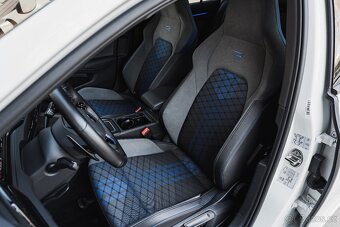 Volkswagen Golf 8R 2.0 TSI 4MOTION DPH - 15