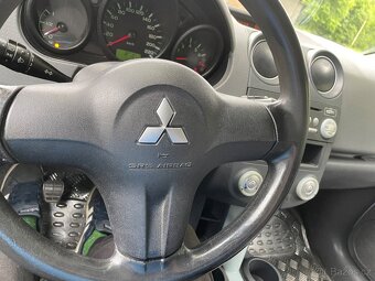 Mitsubishi Colt 1.1 - 15