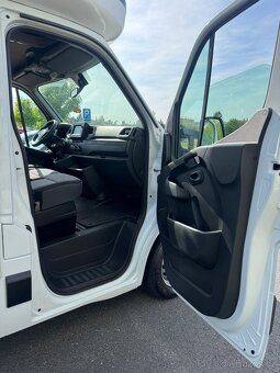 Renault Master  2,3 dci  2021/9  - 10palet - 15