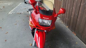 Kawasaki ZZR 600 - 15