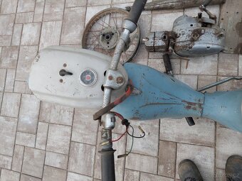 Jawa 50 pionyr - original lak - 15