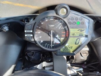 Yamaha R1 (2011/18200km) - 15
