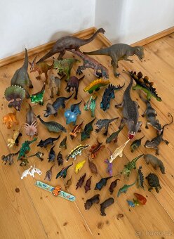 Sbírka Dinosaurů - 15