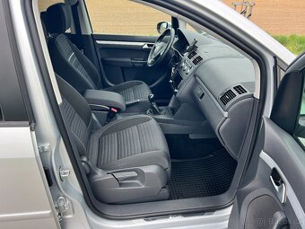 ►VW TOURAN 1.6 TDI 77KW CUP NAVI-KAMERA-TAŽNÉ-ASIST - 15