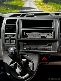 Volkswagen Caravelle 2.5TDi 96kW, 7.míst, Klima, Tažné - 15