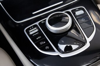 Mercedes-Benz E 220 d 4MATIC - 15