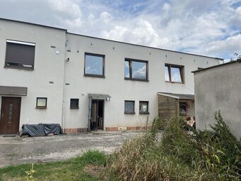 Rodinný dům s možností rozdělení na dvě bytové jednotky  Cho - 15