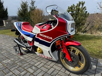 Ducati, Triumph, Kawasaki, Suzuki, Benelli, BMW, Honda... - 15