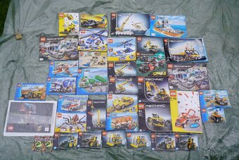 Lego 24,6 kg + návody - 15
