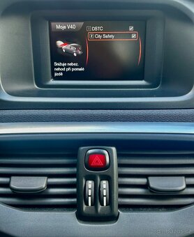 VOLVO V40 2.0D3 110KW 5VÁLEC-AUTOMAT-KAMERA-COCKPIT-98tkm - 15