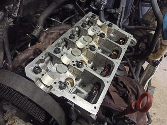 VW T5 MULTIVAN 1.9 TDI - 15