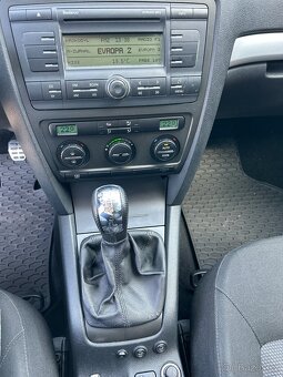 Škoda Octavia 1.6 MPi climatronic, zimní/letní - 15