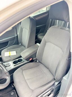Volkswagen Passat,  2.0TDI 103KW Automat serviska Ojeté, 9/2 - 15