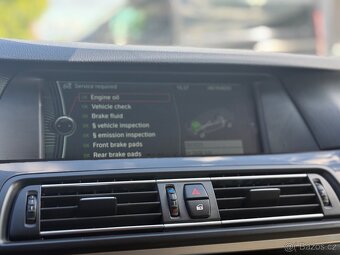 BMW F11 530D 180kw (MANUÁL 6/NAVI/COMFORTSITZ/PANO) servis - 15