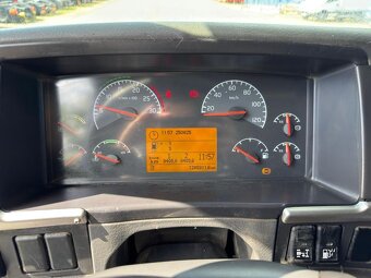 Volvo FH12 420 EURO 3 MANUAL (0519) - 15