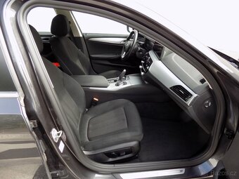 BMW Řada 5 530e/xDrive/Full-LED/DPH/ - 15