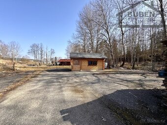 Areál bývalé pily s ubytováním, 4 haly, rybník, srub, sauna  - 15