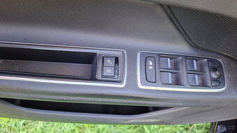 Jaguar XF,  E-Performance " MANUÁL " dohoda jistá - 15