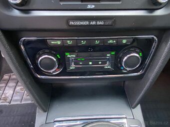 Škoda Superb Combi 1.6 TDI 77kW klima xenon tempomat 2011 - 15