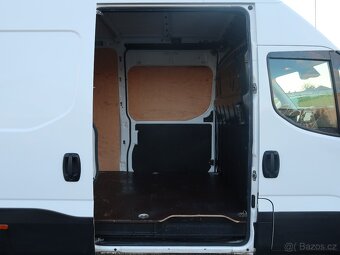 Iveco Daily 3.0 35S18,132kW,1majČR,L3H2,automat - 15
