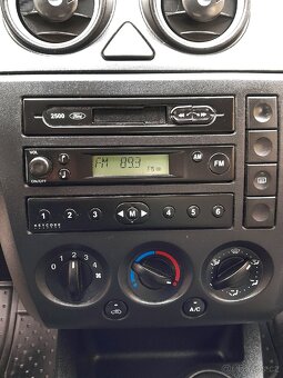 Ford Fiesta 1.3i 51kW rok 2003 naj.139tis. NOVÁ STK - 15