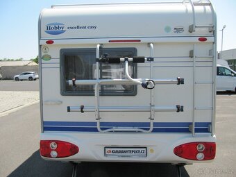 Prodám karavan Hobby 400 sf, model 2005 + mover + předstan. - 15