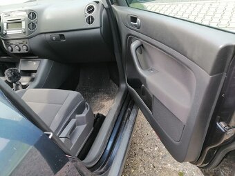 Prodám wolsvagen golf plus. - 15