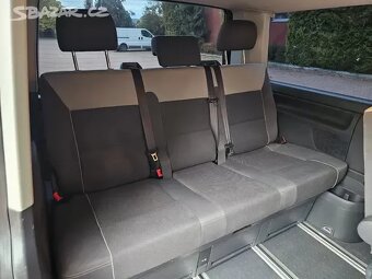 VW Multivan T5 2.0 TDI 103kW,7.sedadel,Webasto,Tažné,Navi,Te - 15