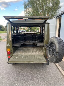 UAZ 469 BI - 15