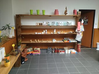 Nábytek do prodejny - květinářství - 15