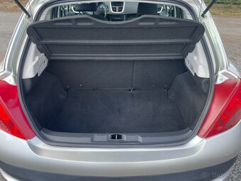Peugeot 207 1,4 HDi 5P Trendy Výhřev, Serviska - 15