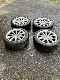 Zimní sada Audi R18 245/45 GOODYEAR - 15