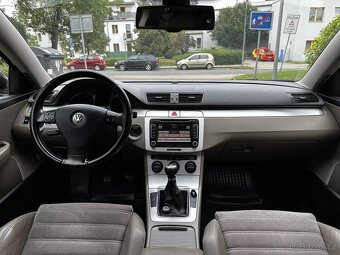 Volkswagen Passat B6 2.0 TDI 103kW 4Motion Kůže Navi Xenony - 15