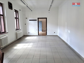 Pronájem obchodního prostoru, 221m2, ul. Riegrova, Brno - 15