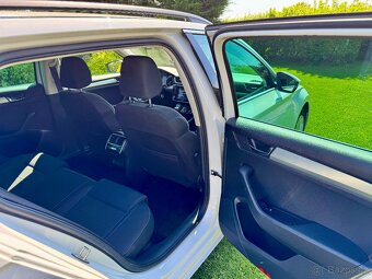 Škoda Superb, 2,0TDI,DSG,NAVI,serviska - 15