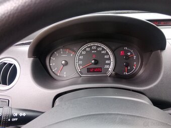 Suzuki Swift 1.3 - 15