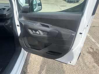 Predám OPEL Combo Life 1.5 CDTI Edition Plus r.v. 3/2013 - 15