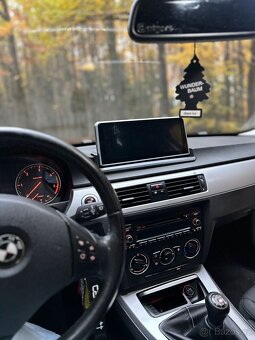 BMW E91 318D 2008 - 15